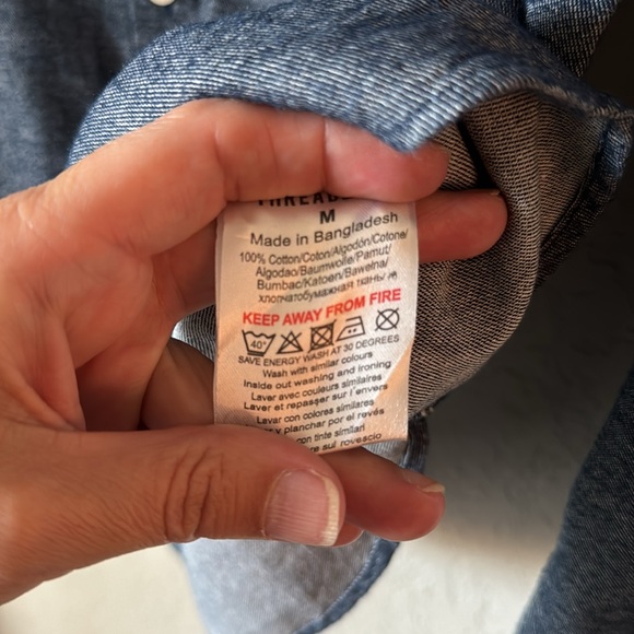 NWT Soft blue button down - Picture 6 of 6